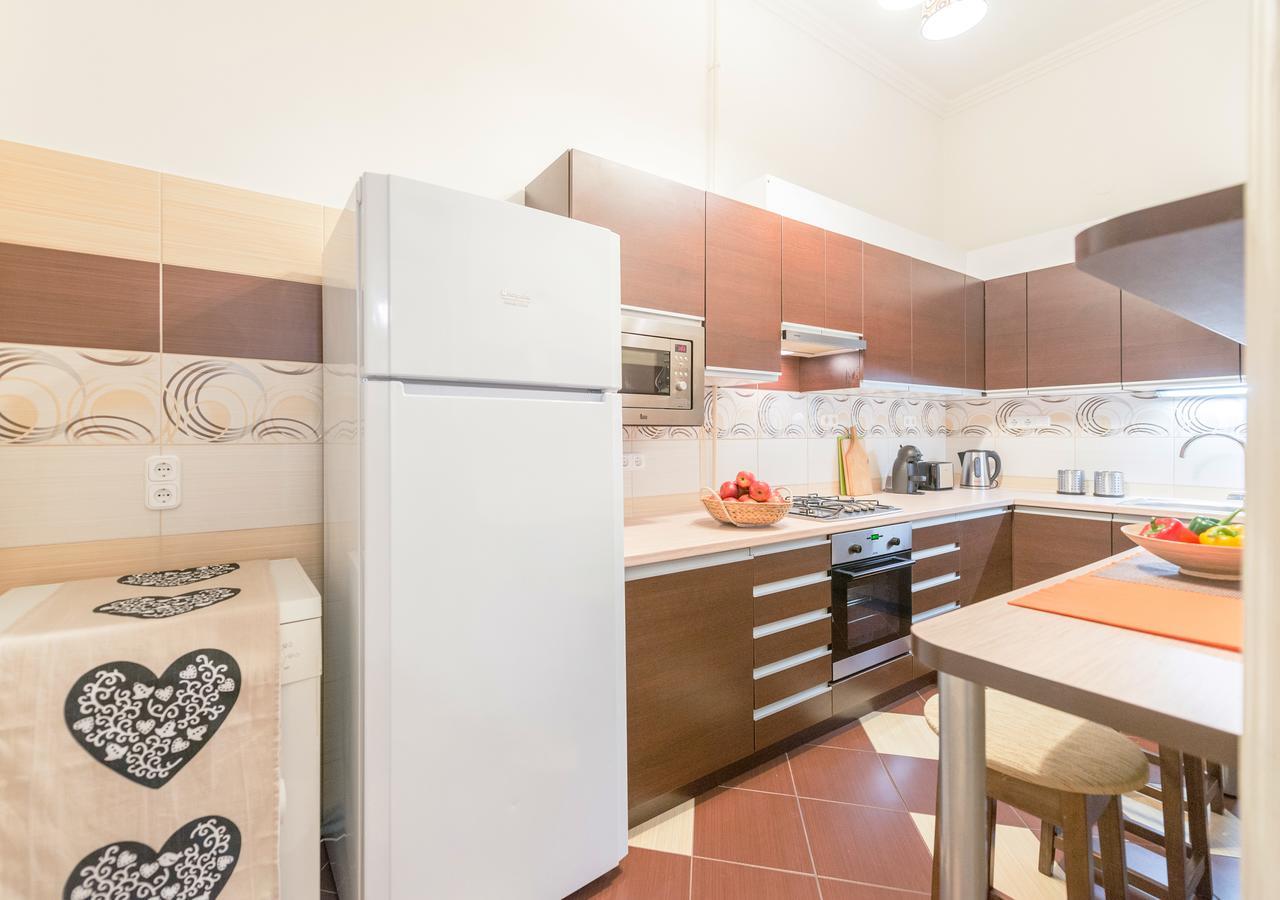Family And Friends Apartment ブダペスト エクステリア 写真